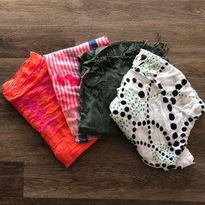 Set of 4 Colored Scarves